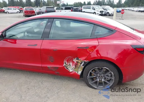 2021 Tesla Model 3 Long Range Dual Motor All-Wheel Drive z USA, uszkodzony, nr VIN 5YJ3E1EB0MF938473